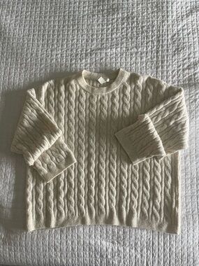 H &M Cream Cable Knit Crewneck Sweater - size L